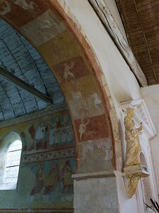 20250806_X8065492_EM1II_DxOjohn5 arch with labours of each month fresco