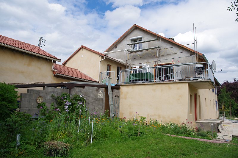 20120626_IMGP4525_KX.JPG - West end scaffolding ready (but not being done until Thursday 28th)