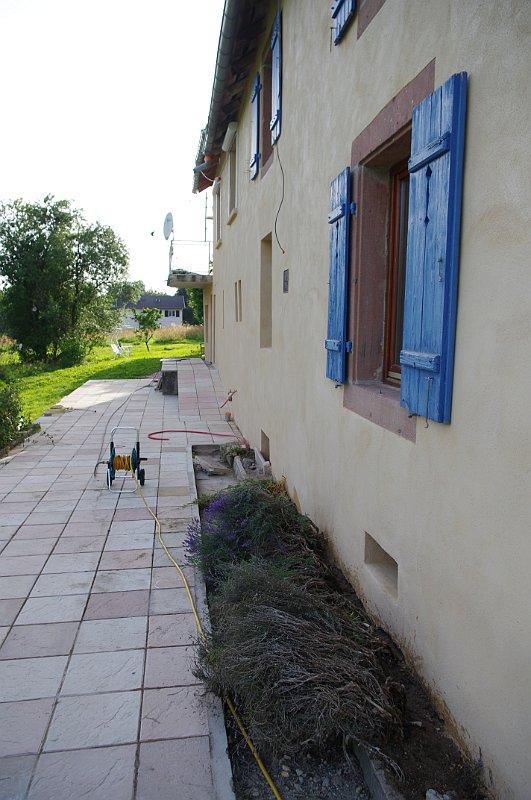 20120628_IMGP4530_KX.JPG - terrace cleared of all rubble