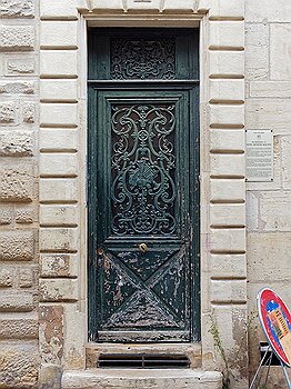 Maison Benigne Malyon