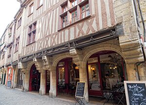 20251113_PB136782_EM1II_DxOHDRReal