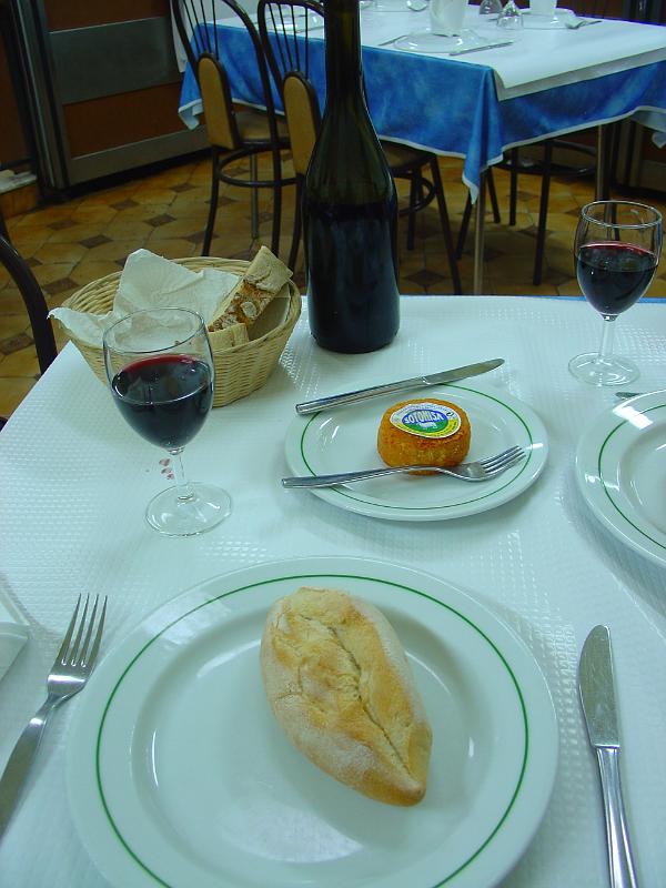 DSC00571.JPG - 27 April 2010. Restaurante Ze Nelo, Coimbra. Appetiser: bread and local sheep milk cheese