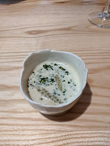 20230218_PXL120637698.MP_Pixel3a-JEB chawanmushi (flan aux oeufs japonais) lacto-fermented mushrooms, pickled wild asparagus heads, wild garlic oil