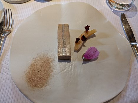 20230923_PXL105617705_Pixel7a-JEB Foie gras de canard et anguille fumé, textures de coing