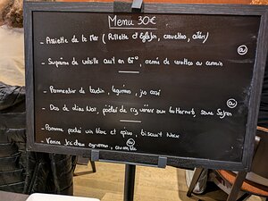 20251029_PXL113021114_Pixel7a-JEB the 30€ menu of the day; wines 7€/glass