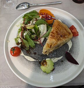 20231007_PXL104109070_Pixel7a-JEB tourte lapin aux poireaux