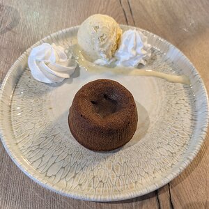 20250801_PXL120253609_Pixel7a-JEB Mi-cuit Maison ou chocolat Valrhona et glace vanille