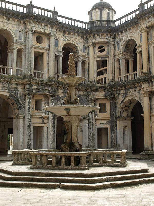 20100428_P4288622_E510.JPG - Castle and Convent of the Order of Christ - Knights Templar, Tomar, Portugal