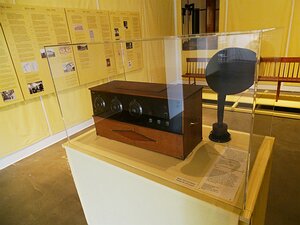 20250724_X7245213_EM1II_DxOstd radio c1925