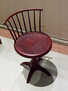 20250724_X7245237_EM1II_DxOstd swivel chair c1860