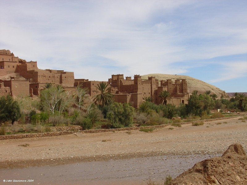 Marrakech018.jpg - beautiful old walled town (kasbah) of Ait Benhaddou