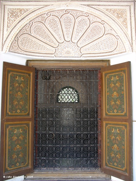 Marrakech044.jpg - window and shutters, Bahia Palace