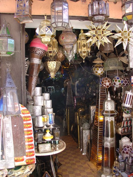 Marrakech057.jpg - Souk: Aladdin's place?