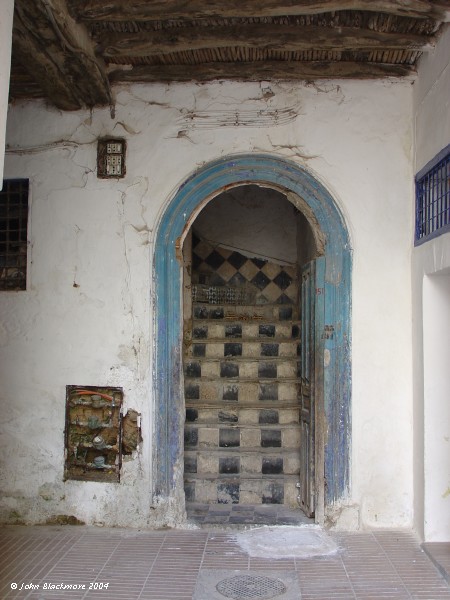Marrakech084.jpg - Essaouira doorway