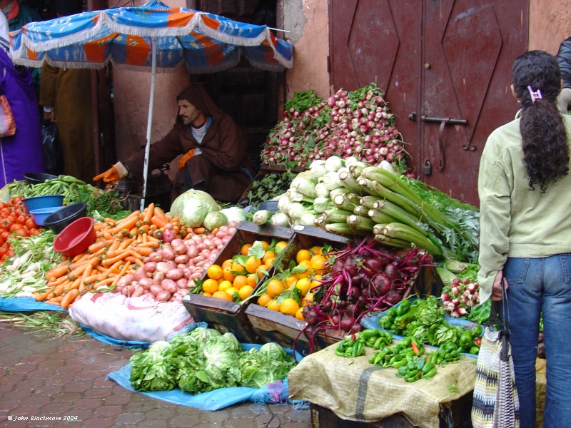 Marrakech132.jpg - stall in Marrakech kasbah area